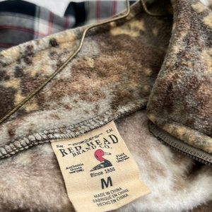 Men’s  poly fleece size medium, tan Camo